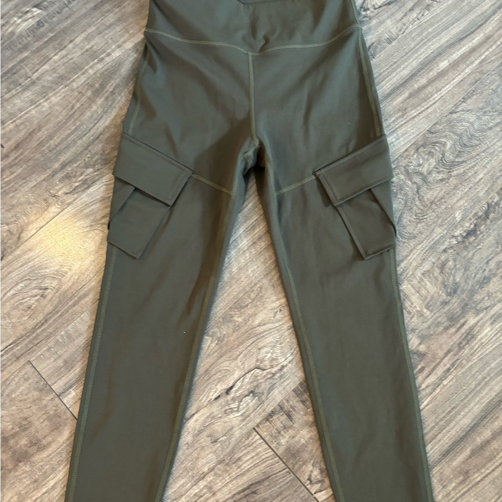 HALARA Olive Cargo Leggings